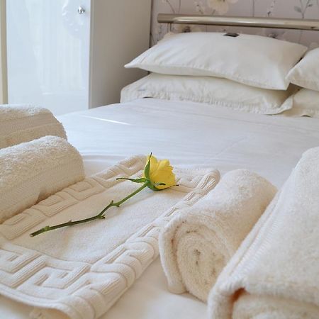 White Rose Guest House Tenby Extérieur photo